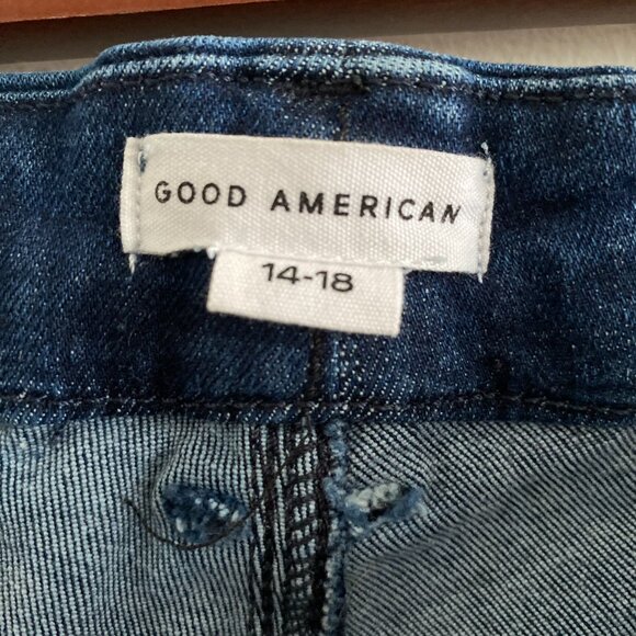 Good American Always Fits Good Legs Classic Raw Hem Straight Jeans - Picture 11 of 13